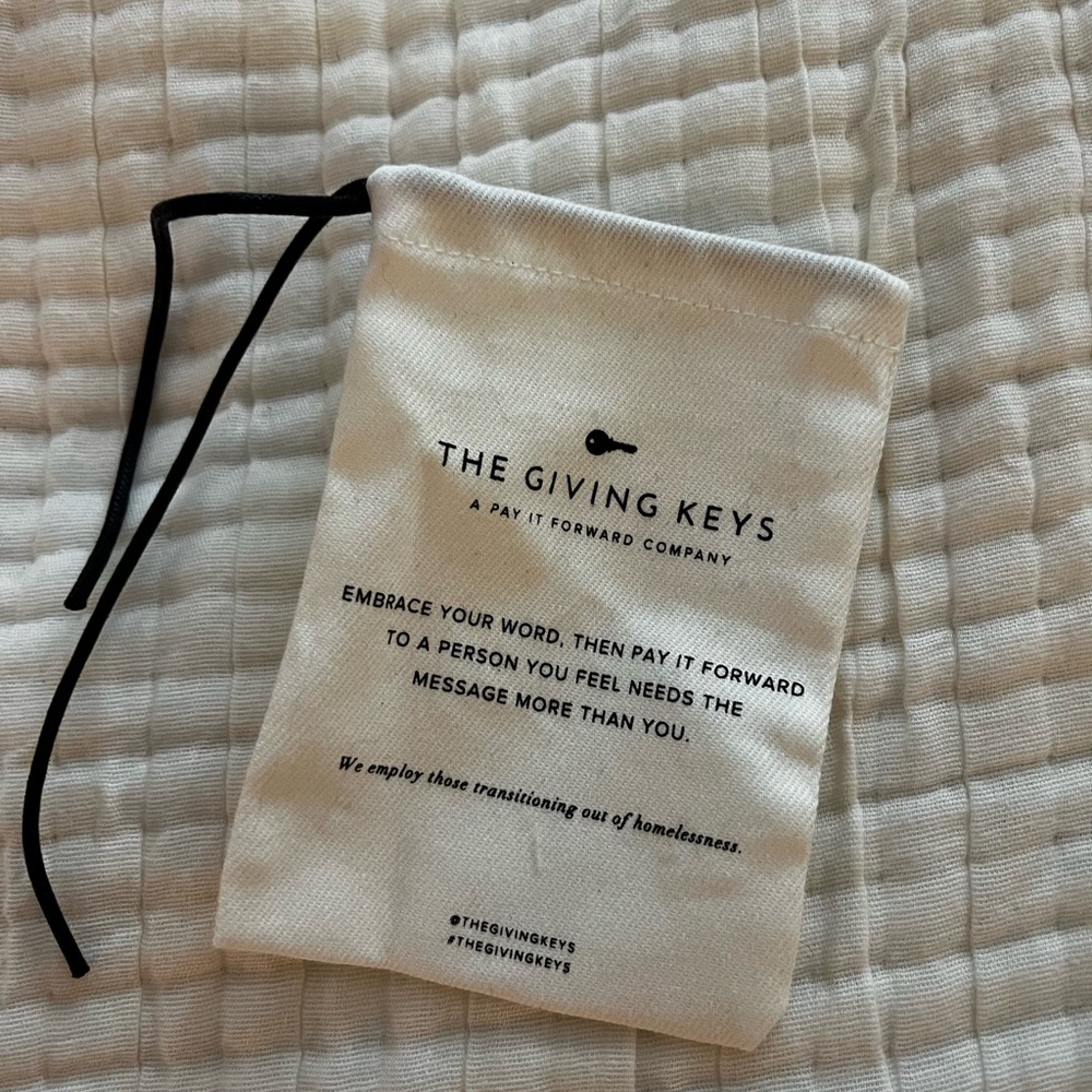 Hope Giving Key - Picture 3 of 3